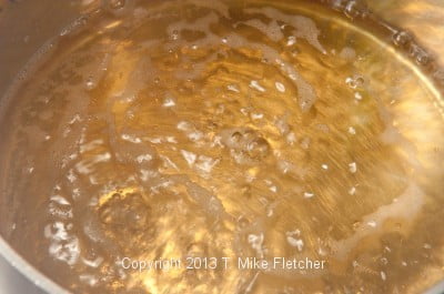 Syrup beginning to boil (1 of 1)