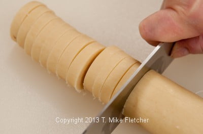 Slicing cookies