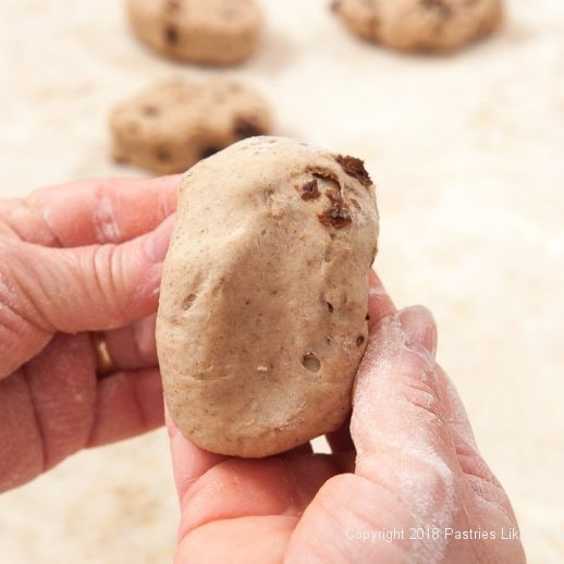 Shaping roll for Hot Cross Buns