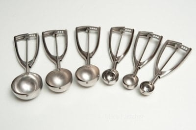 Disher/scoopers for Baking Equipment and Utensils