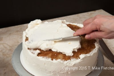 Frosting cake 3