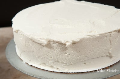 Frosting cake 4