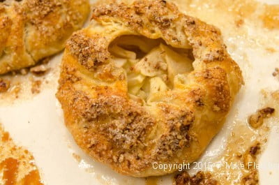 Baked apple crostata for Apple Crostatas with Pastry Cream