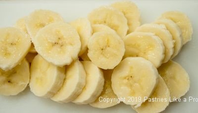 Sliced bananas for Banana Pudding