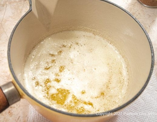 Foaming butter for hollandaise sauce