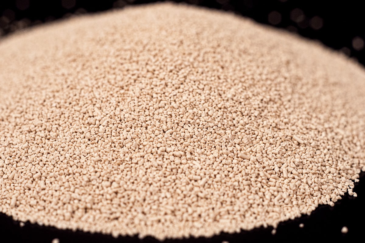 Yeast granules