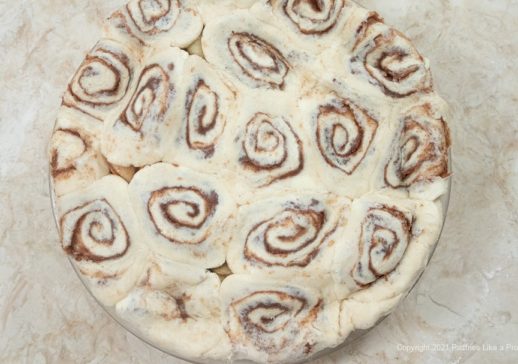 Cinnamon Bun Apple Pie - Pastries Like a Pro