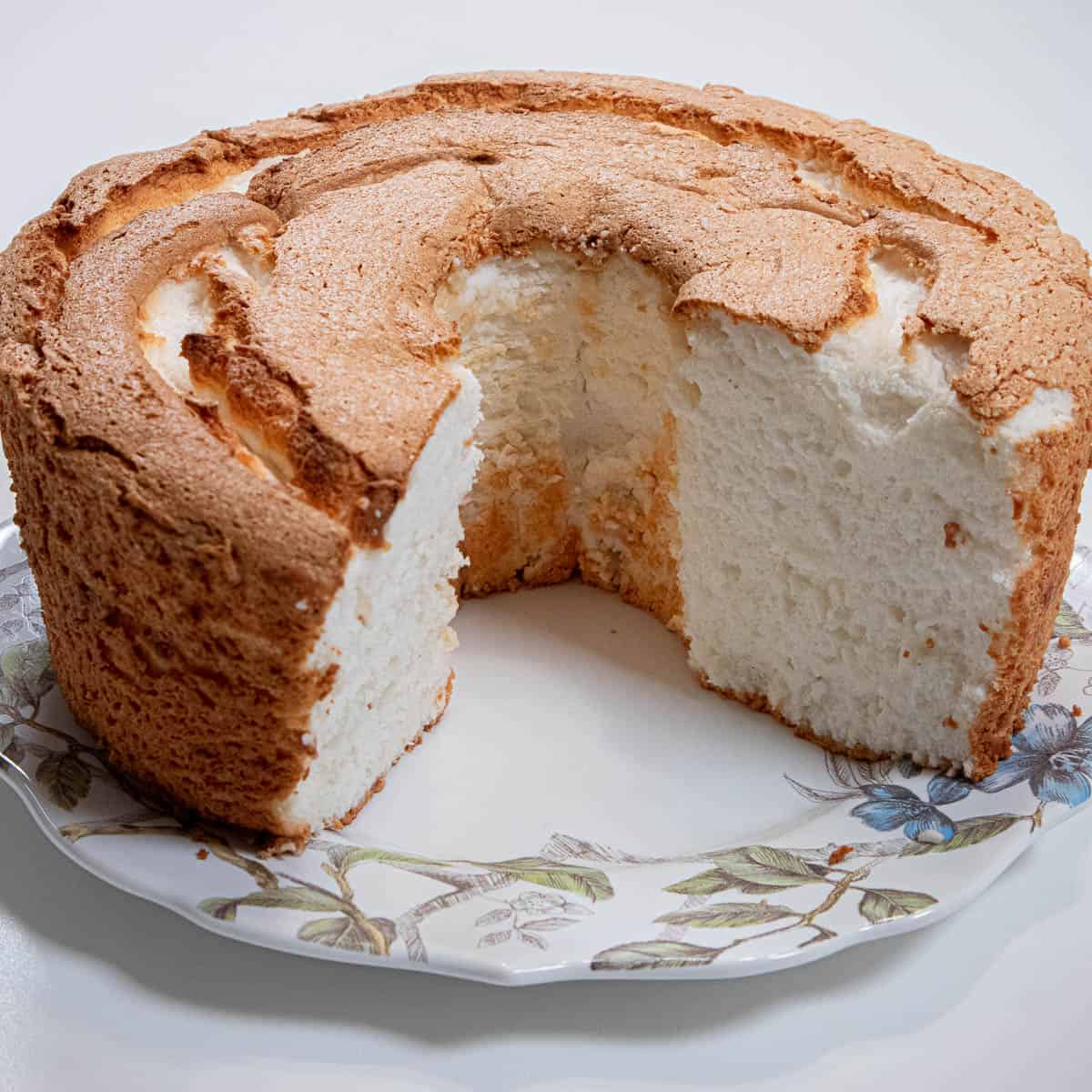 Gluten-Free Angel Food Cake - Snixy Kitchen