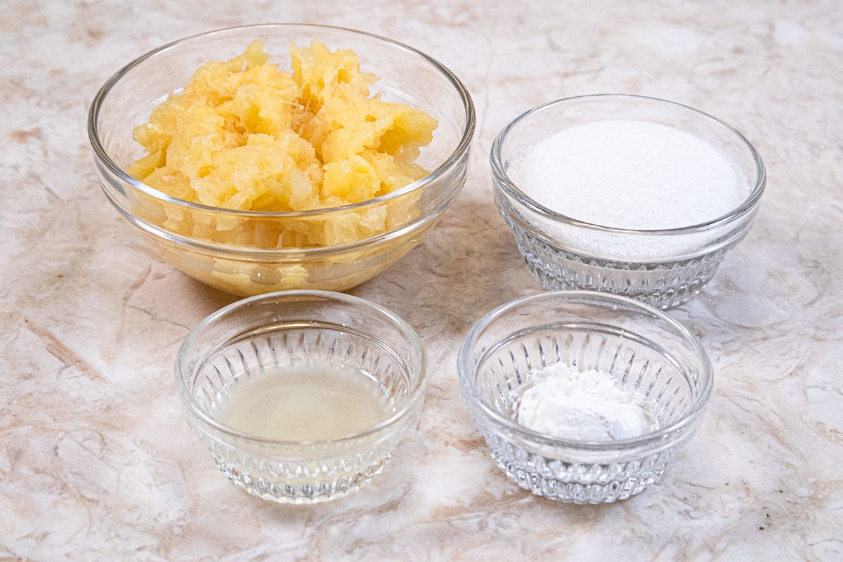 The ingredients for the pineapple filling are crushed pineapple, sugar, lemon juice and cornstarch.
