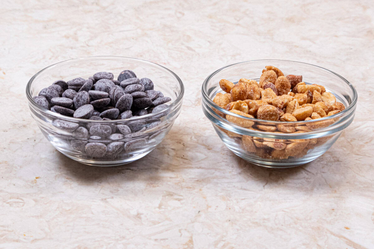 The ingredients for the optional gravel top are semisweet chocolate and dry roasted and salted peanuts. 