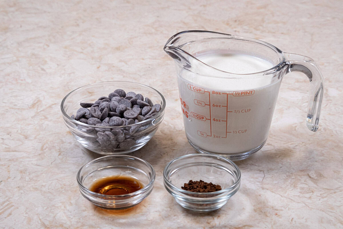 The ingredients for the chocolate mousse are semisweet chocolate, heavy cream, vanilla and instant coffee.